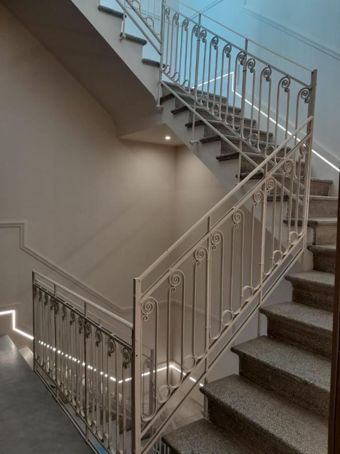 Baaria Apartment Barcellona-Pozzo di Gotto Bagian luar foto