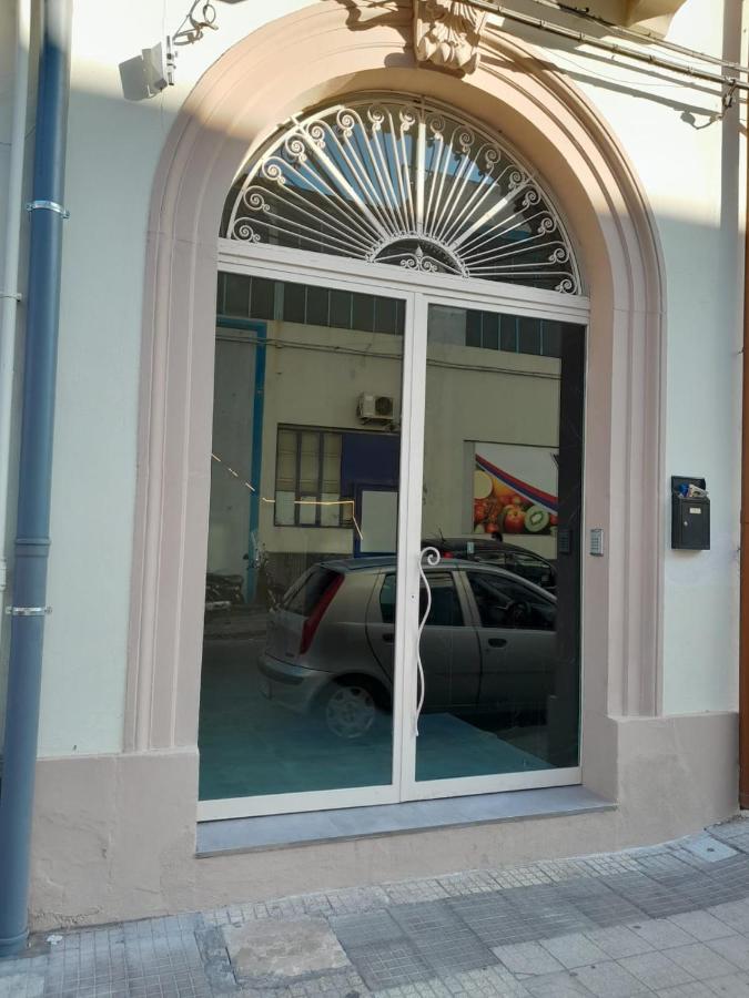 Baaria Apartment Barcellona-Pozzo di Gotto Bagian luar foto