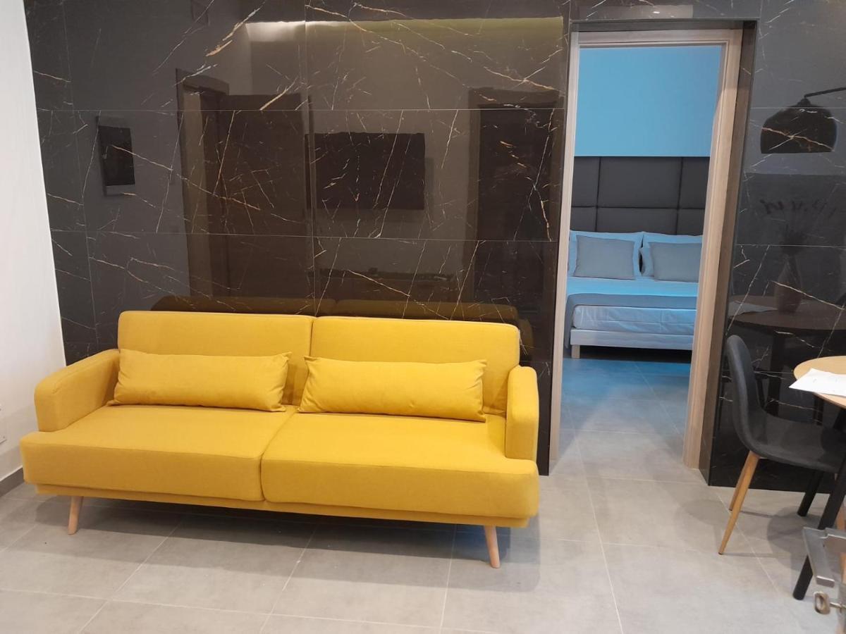 Baaria Apartment Barcellona-Pozzo di Gotto Bagian luar foto