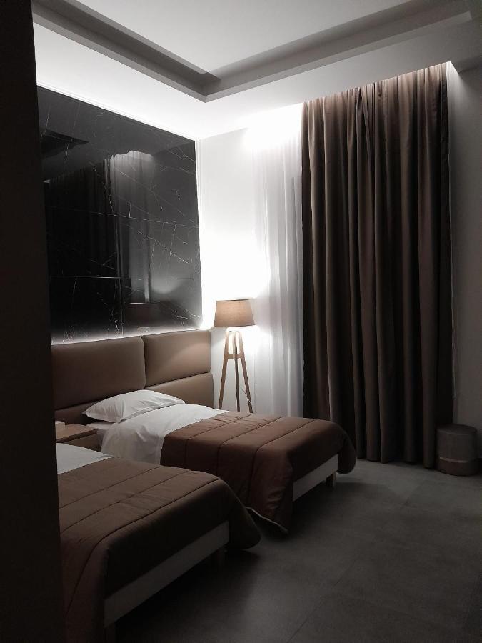 Baaria Apartment Barcellona-Pozzo di Gotto Bagian luar foto