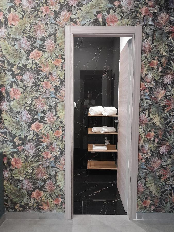 Baaria Apartment Barcellona-Pozzo di Gotto Bagian luar foto