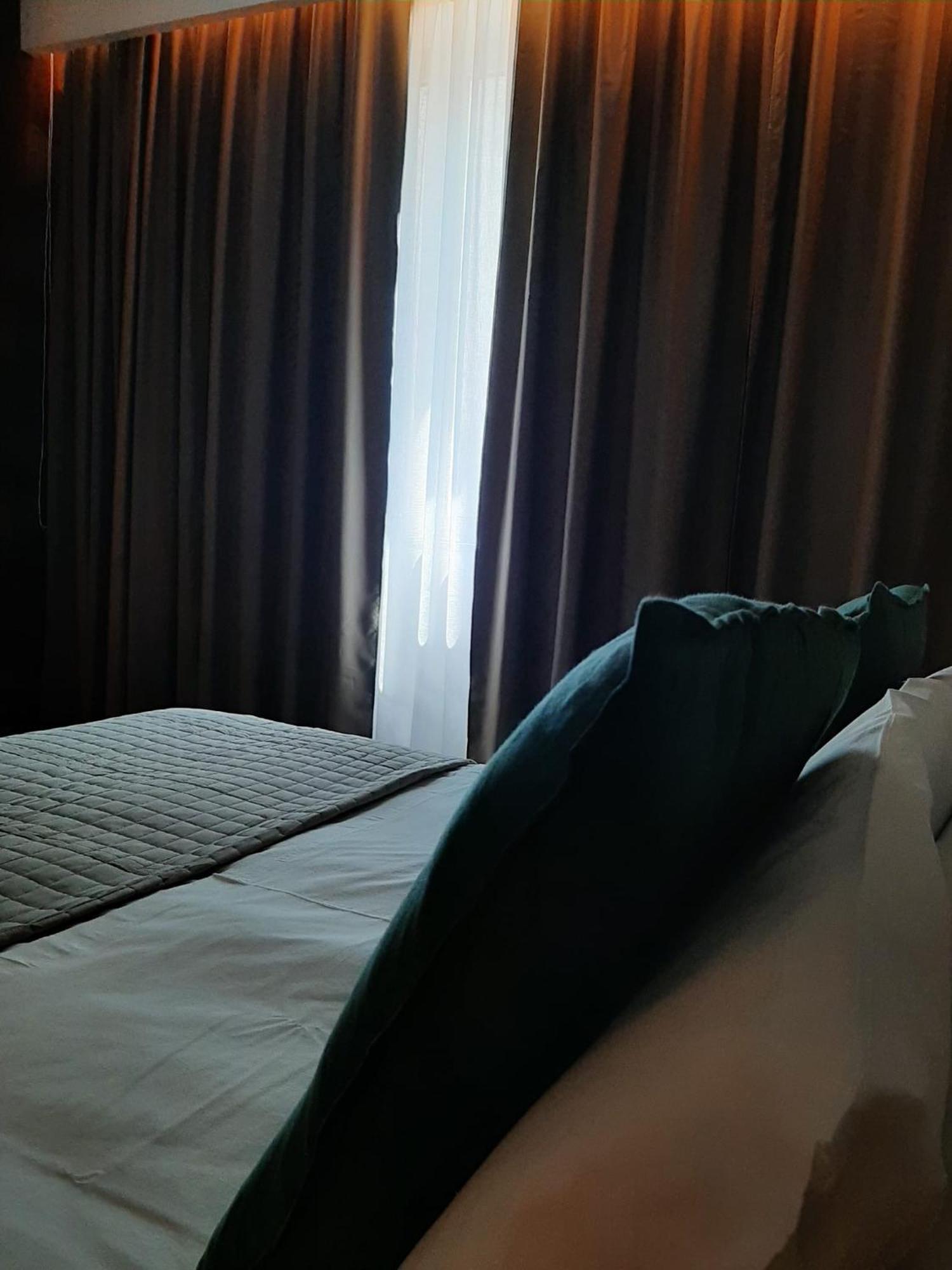 Baaria Apartment Barcellona-Pozzo di Gotto Bagian luar foto