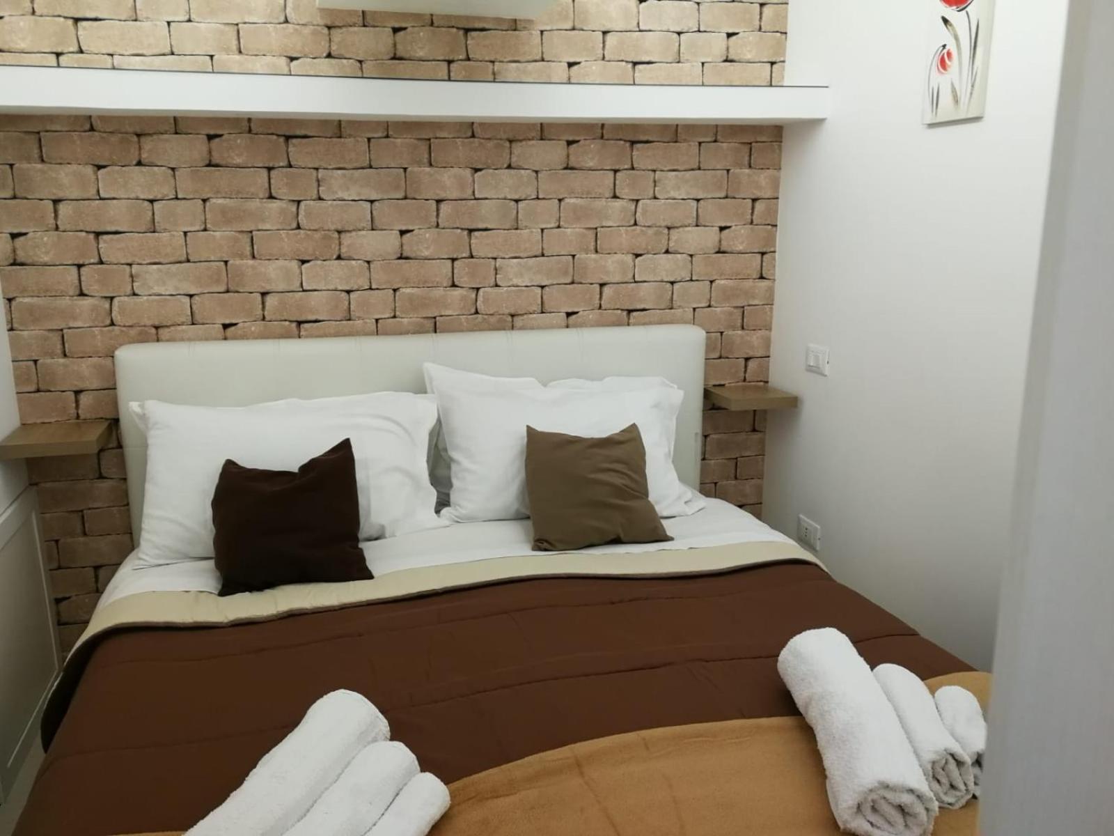 Baaria Apartment Barcellona-Pozzo di Gotto Bagian luar foto